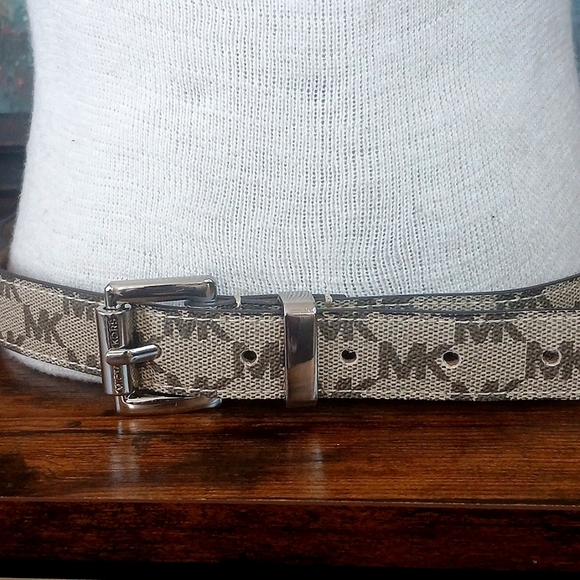 Michael Kore Mk Logo Tan And Cream Color Buckle Belt Small - Picture 3 of 11